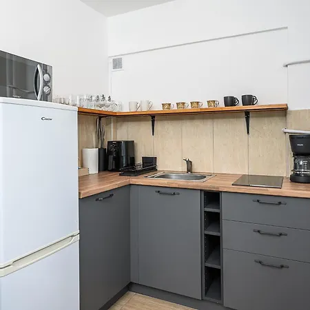 Apartamento Shortstaypoland Anielewicza B130 Varsóvia