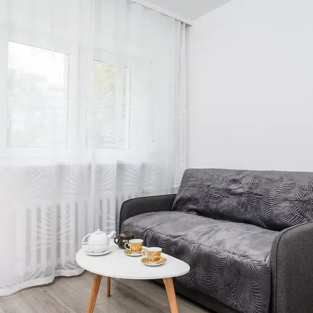 아파트 Shortstaypoland Anielewicza B130 *